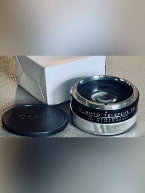 ++ MINT CONDITION - The Canon “CF Auto Teleplus 2x Teleconverter” Made in Japan